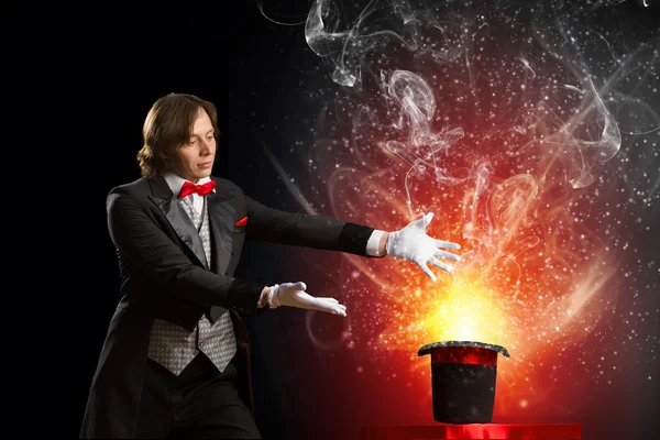 Magician with hat — Stock Photo, Image