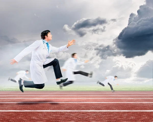 Running doctor — Stock Photo, Image