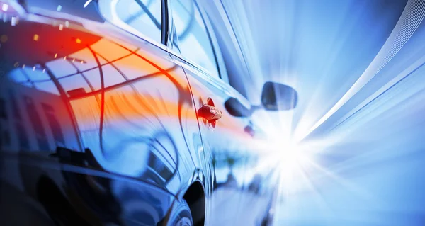 Vista posteriore di auto di lusso — Foto Stock