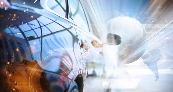 Achteraanzicht van luxeauto — Stockfoto