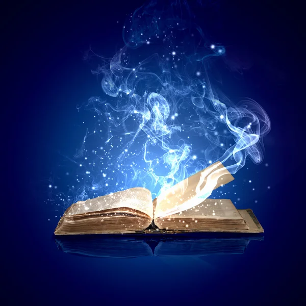 Magic book — Stock Photo, Image