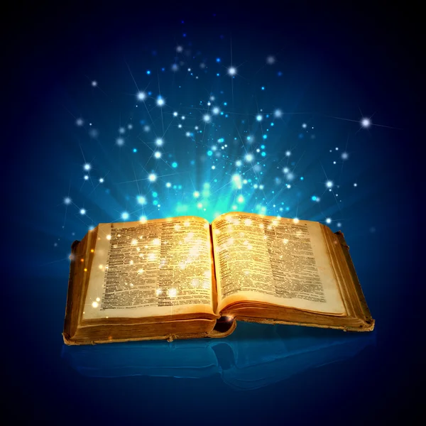 Magic book — Stock Photo, Image