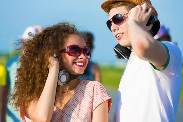 Young couple — Stock Photo, Image