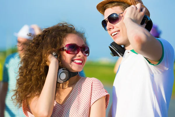 Young couple — Stock Photo, Image