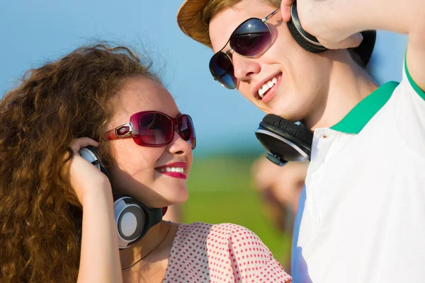 Young couple — Stock Photo, Image