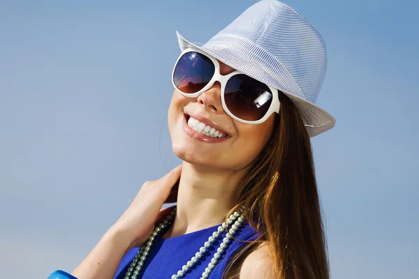 Girl young hat glasses — Stock Photo, Image