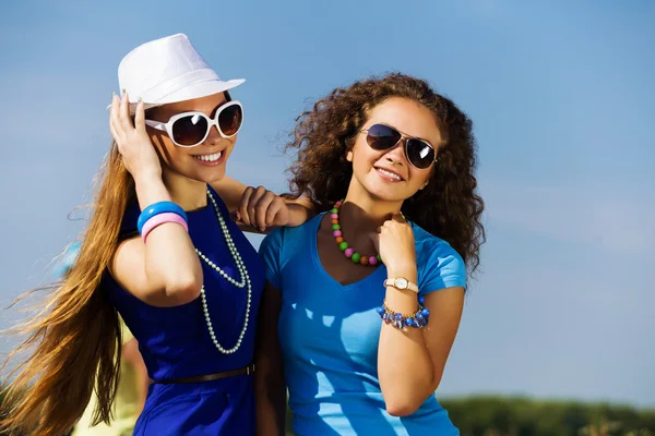 Youth and friendship — Stock Photo, Image