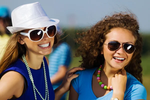 Youth and friendship — Stock Photo, Image