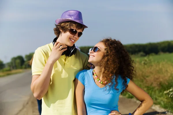 Pareja joven — Foto de Stock