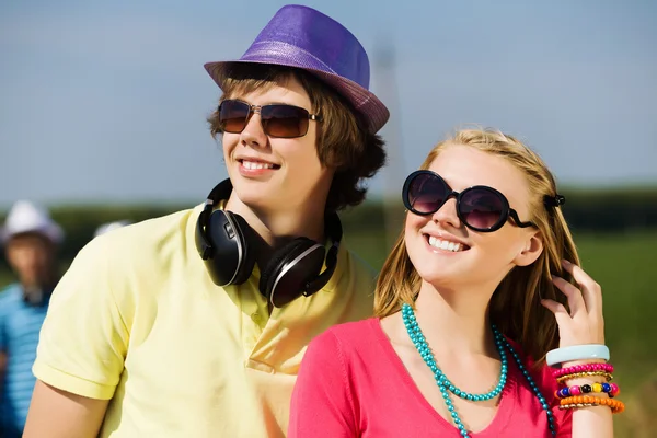 Pareja joven — Foto de Stock