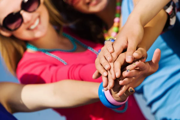 Friendship gesture — Stock Photo, Image