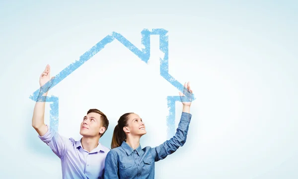 Young happy couple — Stock Photo, Image