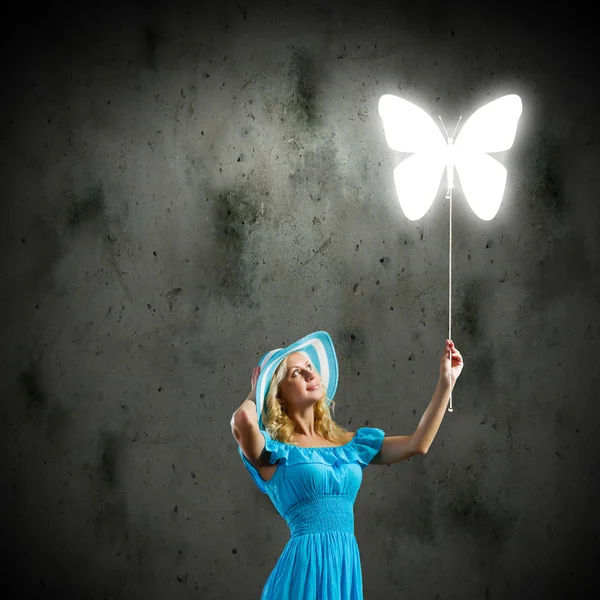 Mujer con globo —  Fotos de Stock