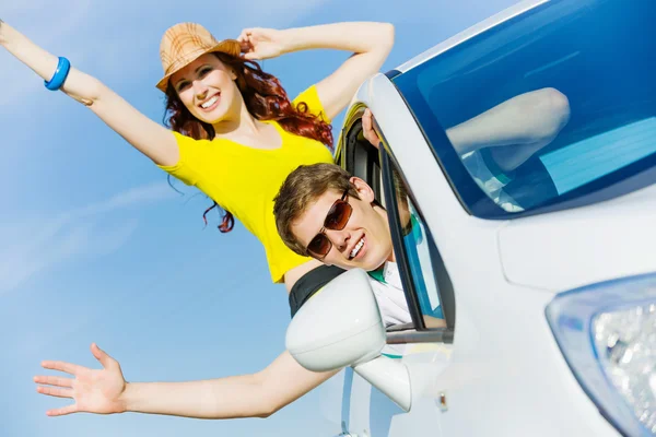 Couple in car — Stock Photo, Image