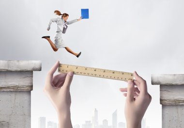 zorlukların üstesinden