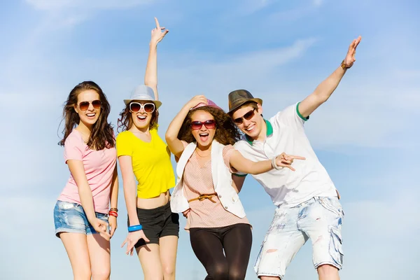 Group of youths — Stock Photo, Image