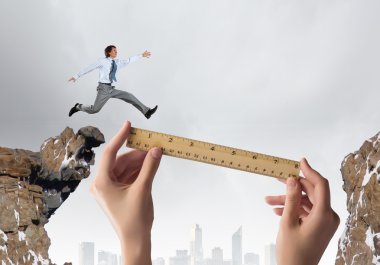 zorlukların üstesinden