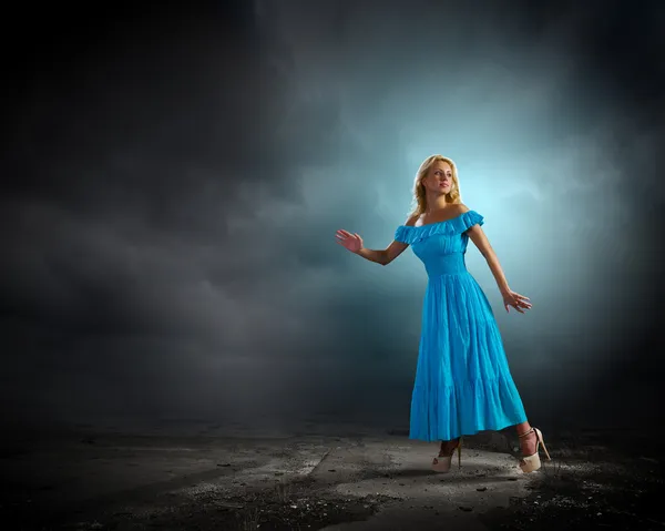 Lady in blue — Stock Photo, Image