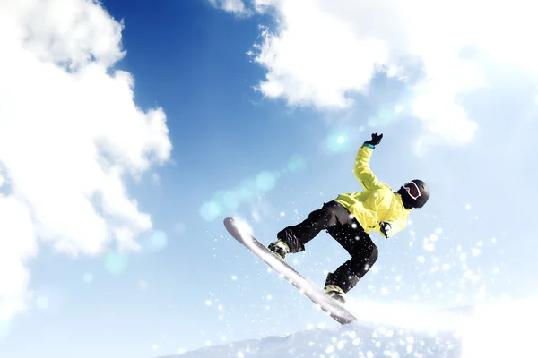 Dağlarda snowboard — Stok fotoğraf