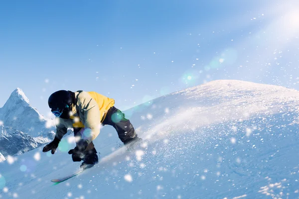 Snowboarder en saut — Photo