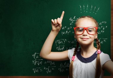 Akıllı kız öğrenci