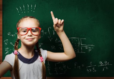 Akıllı kız öğrenci