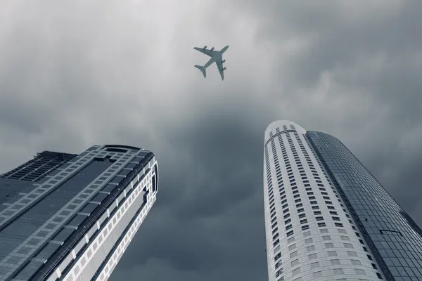 Flying airplane — Stock Photo, Image