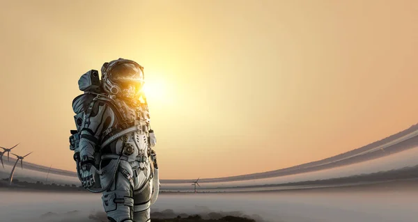 Astronaut auf einem unerforschten Planeten — Stockfoto