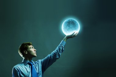 ay gezegeni tutan işadamı