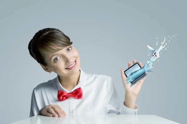 Woman with laptop — Stock Photo, Image