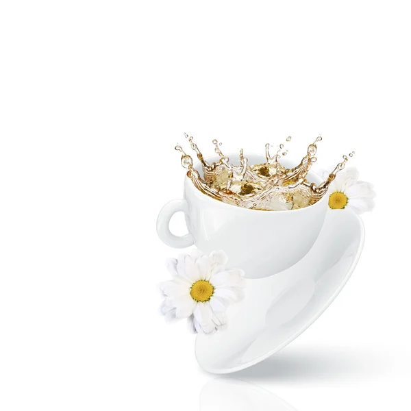 Xícara branca de chá de camomila — Fotografia de Stock