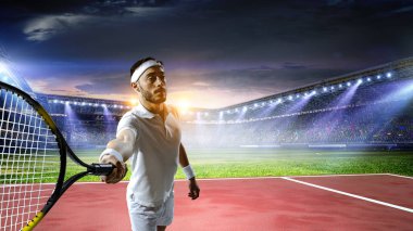Profesyonel tenisçi. Karışık ortam