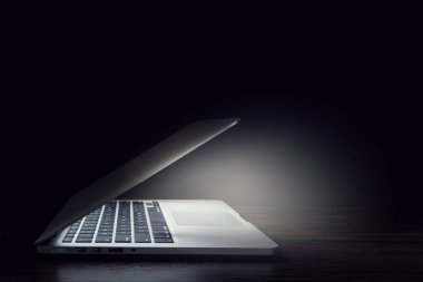 Teknoloji ve yenilik kavramı. Karışık ortam