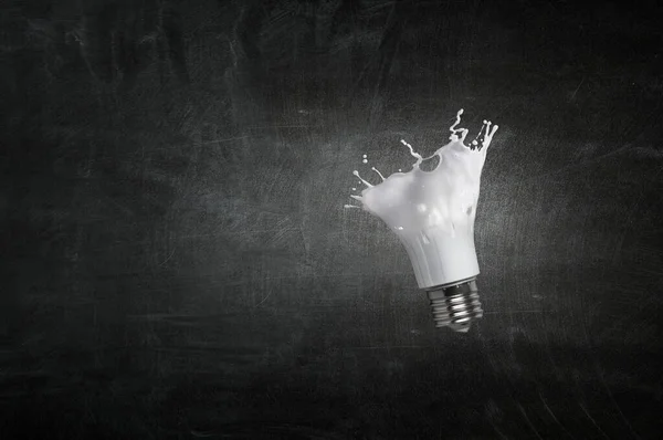 Lamp met witte glazen spatrand — Stockfoto