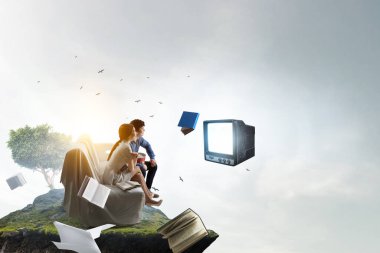 Çevrimiçi spor programı. Karışık ortam