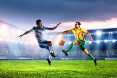 Çevrimiçi spor programı. Karışık ortam