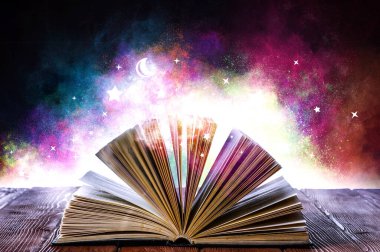Kitap dünyası konsepti. Karışık ortam