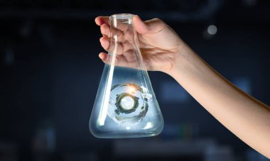 Cam şişenin içindeki doğa.