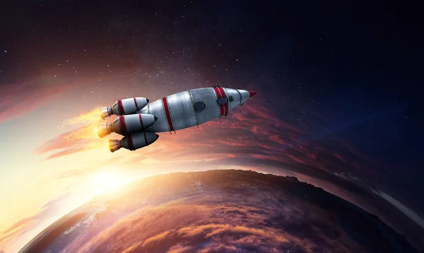 Roket uzay gemisi. Karışık teknik — Stok fotoğraf