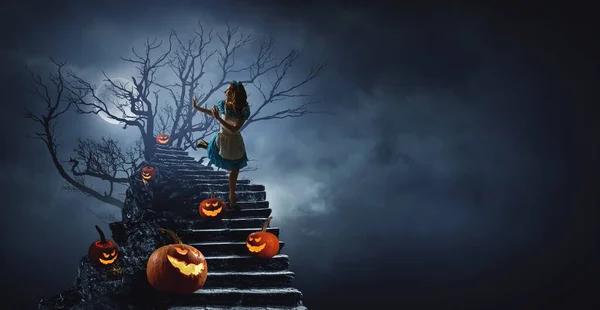 Imagen espeluznante de Halloween. Medios mixtos — Foto de Stock