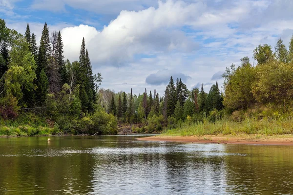 Paisaje con el río —  Fotos de Stock