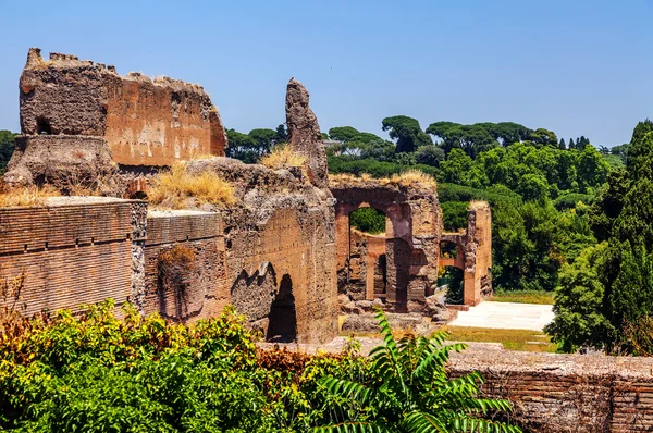 Ruiny lázní caracalla. (thermae antoninianae) — Stock fotografie