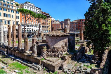 Roma'da Merkezi antik yapılar arkeolojik kazı çalışmaları