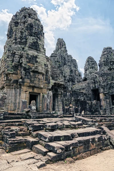 Khmerská starověký chrám angkor thom. — Stock fotografie