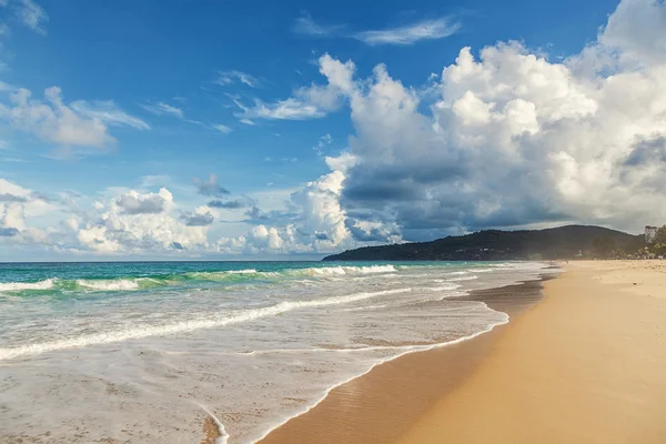 Manhã na ilha de Phuket na Tailândia — Fotografia de Stock