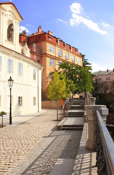 Embankment in Praag — Stockfoto