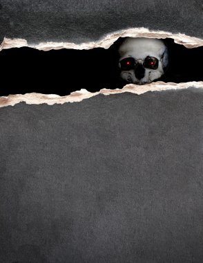 insan kafatası ve kağıt dokusu