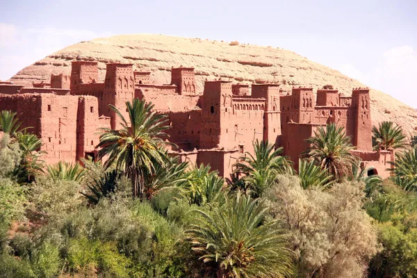 Ouarzazate Nehri Yakınlarındaki Kasbah Ait Ben Haddou Ait Benhaddou Kasabası — Stok fotoğraf