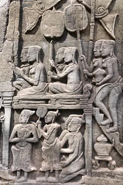 プラサート バイヨン寺院 有名なアンコールワット複合体 クメール文化 シェムリアップ カンボジアの大きなファンと壁の彫刻 ユネスコ世界遺産 — ストック写真