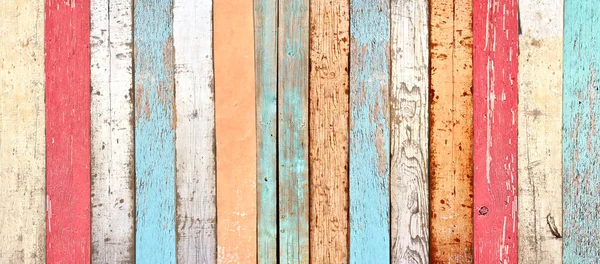 用白色 青色和蓝色的易碎油漆制成的老式木板的结构 用不同颜色的旧木板做的水平复古背景图 — 图库照片